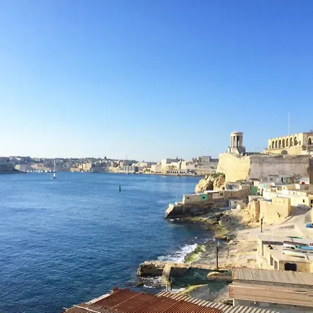 Spinola - Portomaso Penthouse Flats